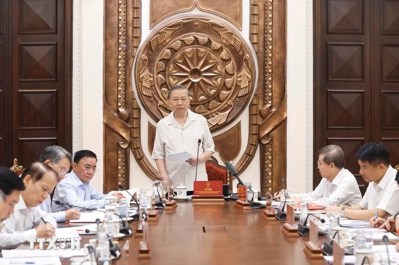 Hoàn thiện thể chế như một chu trình sống