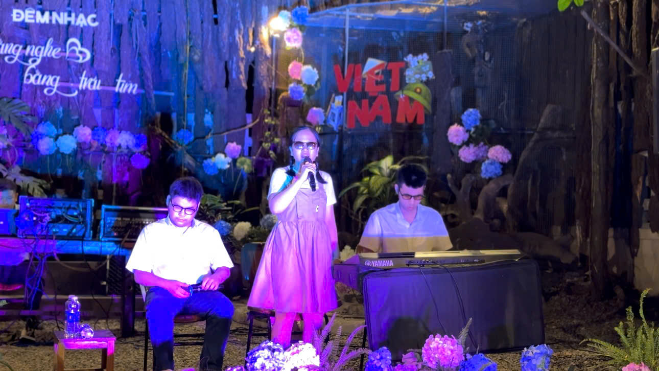 Sân chơi âm nhạc của bạn trẻ khiếm thị