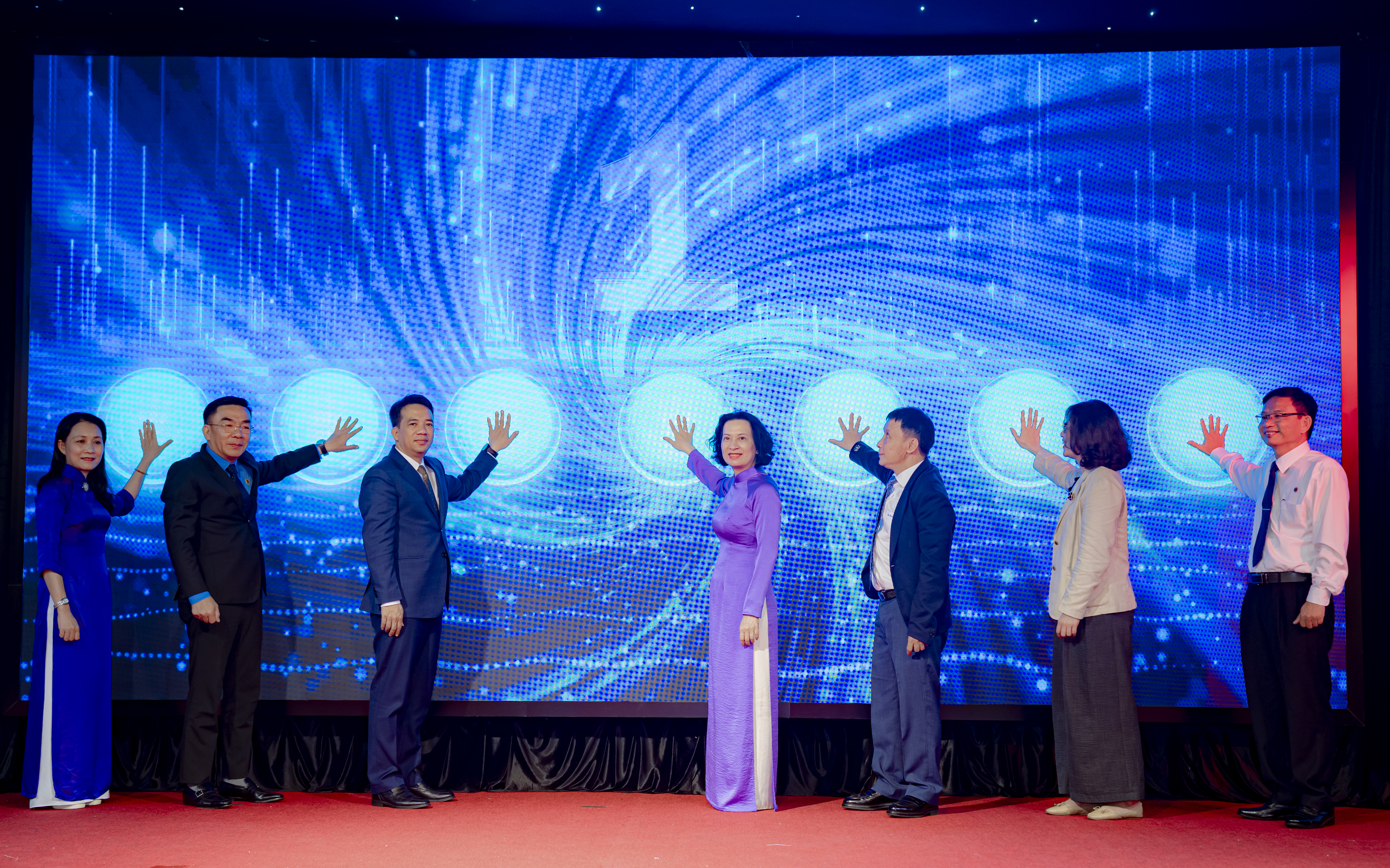 Phát động Tháng Công nhân năm 2026 và phong trào đồng hành cùng sức khỏe người lao động