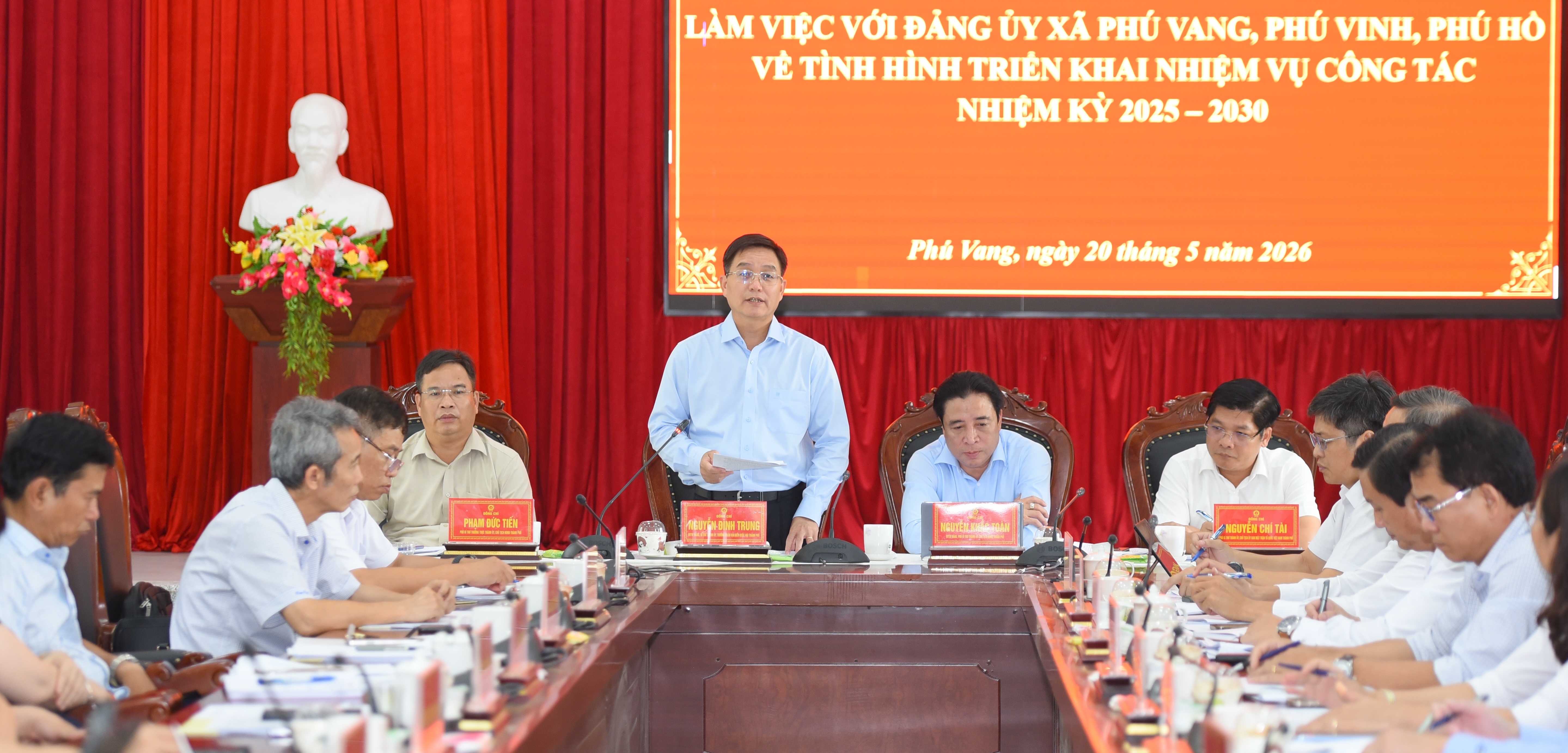 Đổi mới phương thức lãnh đạo, thực hiện nhiệm vụ theo tinh thần “6 rõ”