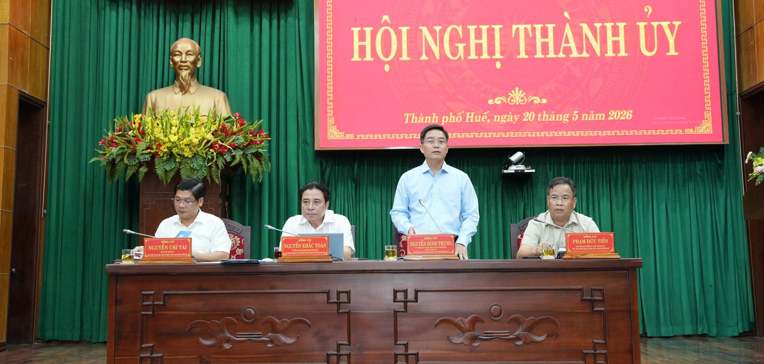 Thành ủy thực hiện quy trình kiện toàn nhân sự và cho ý kiến nhiều nội dung quan trọng
