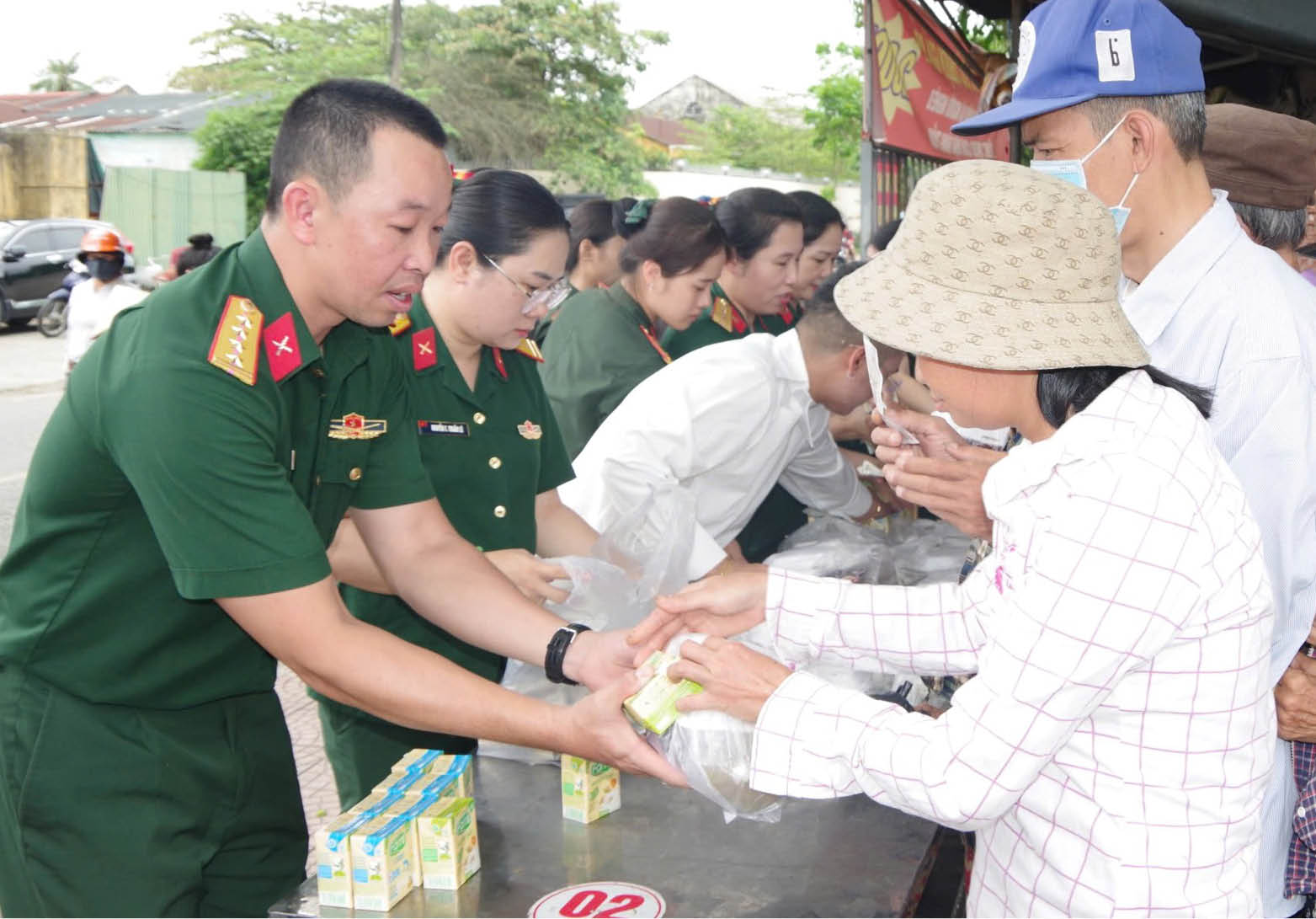 Học và làm theo Bác từ những điều giản dị