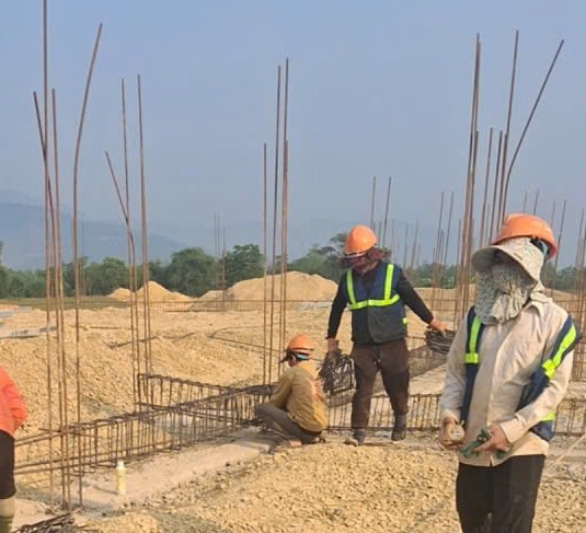 Đề nghị hỗ trợ nhân lực thi công trường học vùng biên giới
