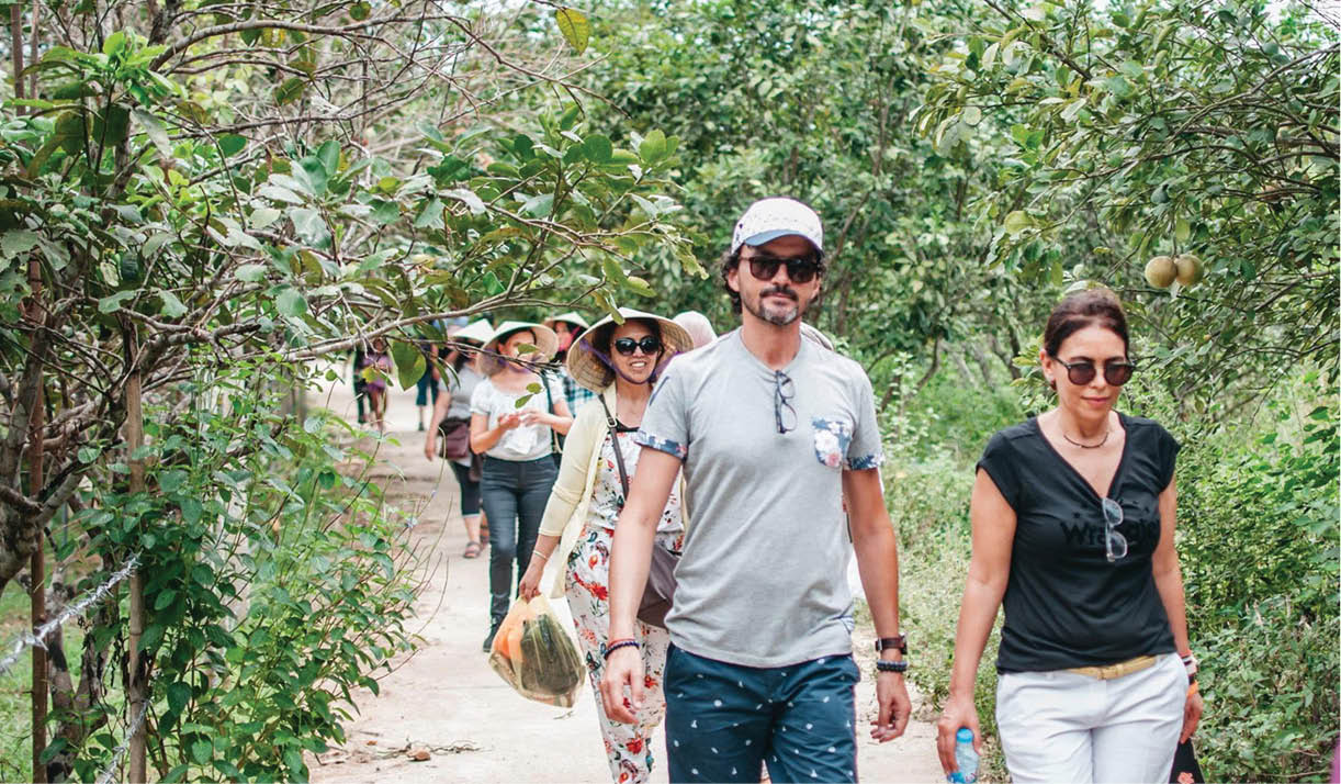 Người trẻ làm mới du lịch Huế