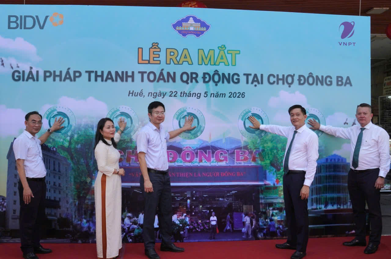 Triển khai giải pháp QR động cho tiểu thương chợ Đông Ba