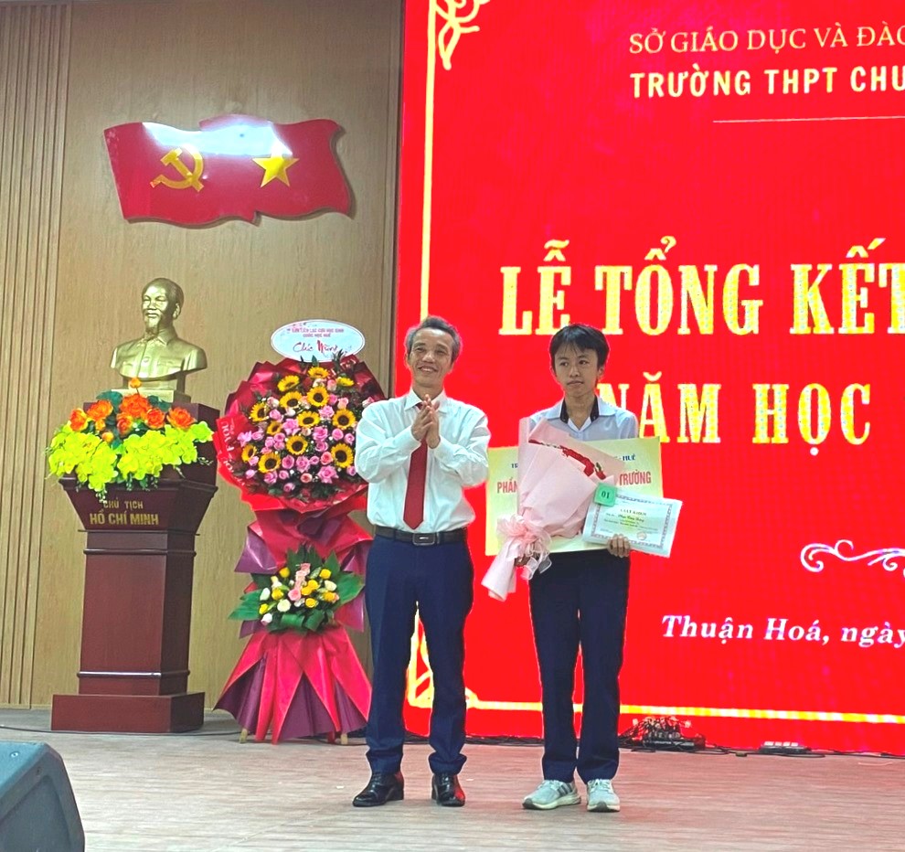 Trường THPT Chuyên Quốc Học - Huế tiếp tục khẳng định vị thế giáo dục mũi nhọn
