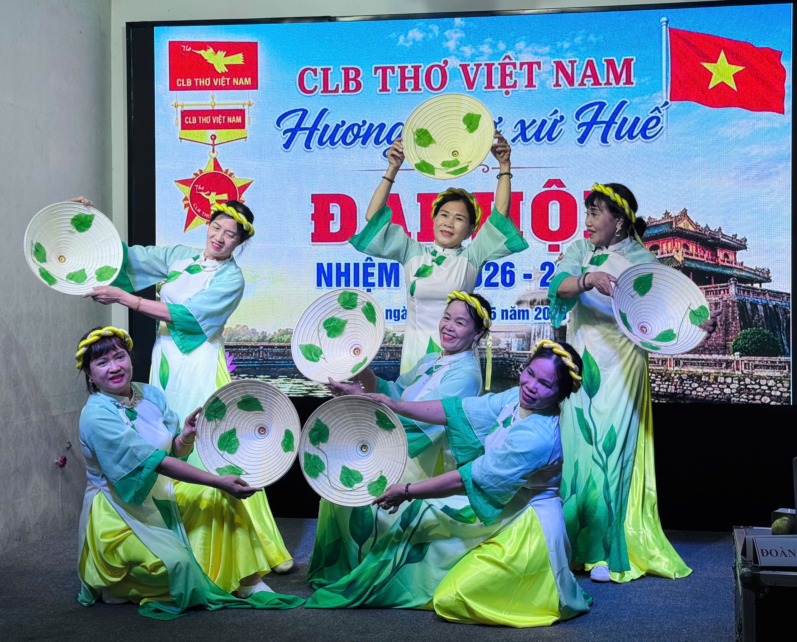 Hương thơ xứ Huế tiếp tục lan tỏa tình yêu thi ca