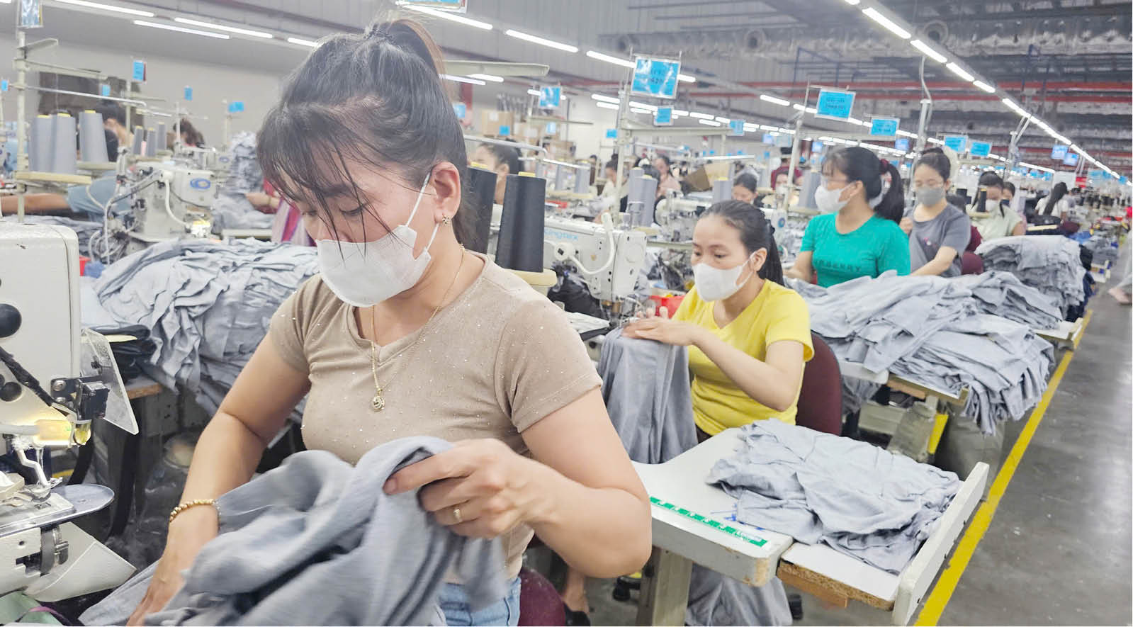 Dệt may Huế thích ứng trước áp lực thị trường xuất khẩu