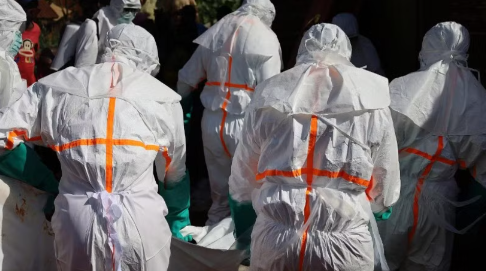 Dịch Ebola Hơn 900 ca nghi nhiễm, CDC châu Phi và WHO cảnh báo nguy cơ lây lan nhanh chóng