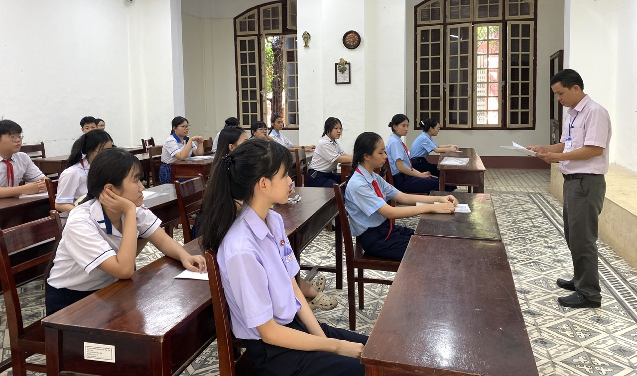 “Nóng” cùng mùa tuyển sinh lớp 10