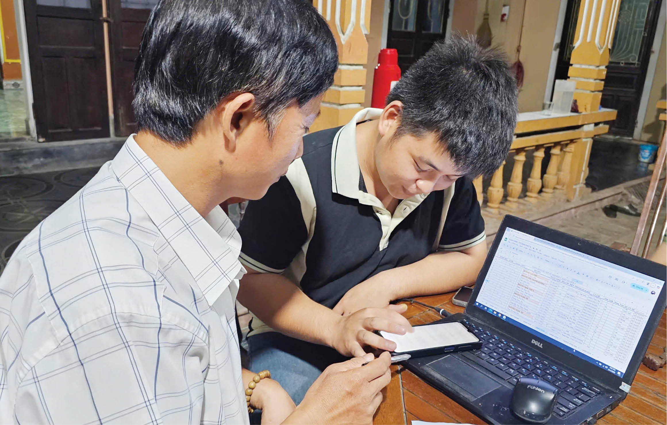 Khẩn trương rà soát phương án sắp xếp thôn, tổ dân phố