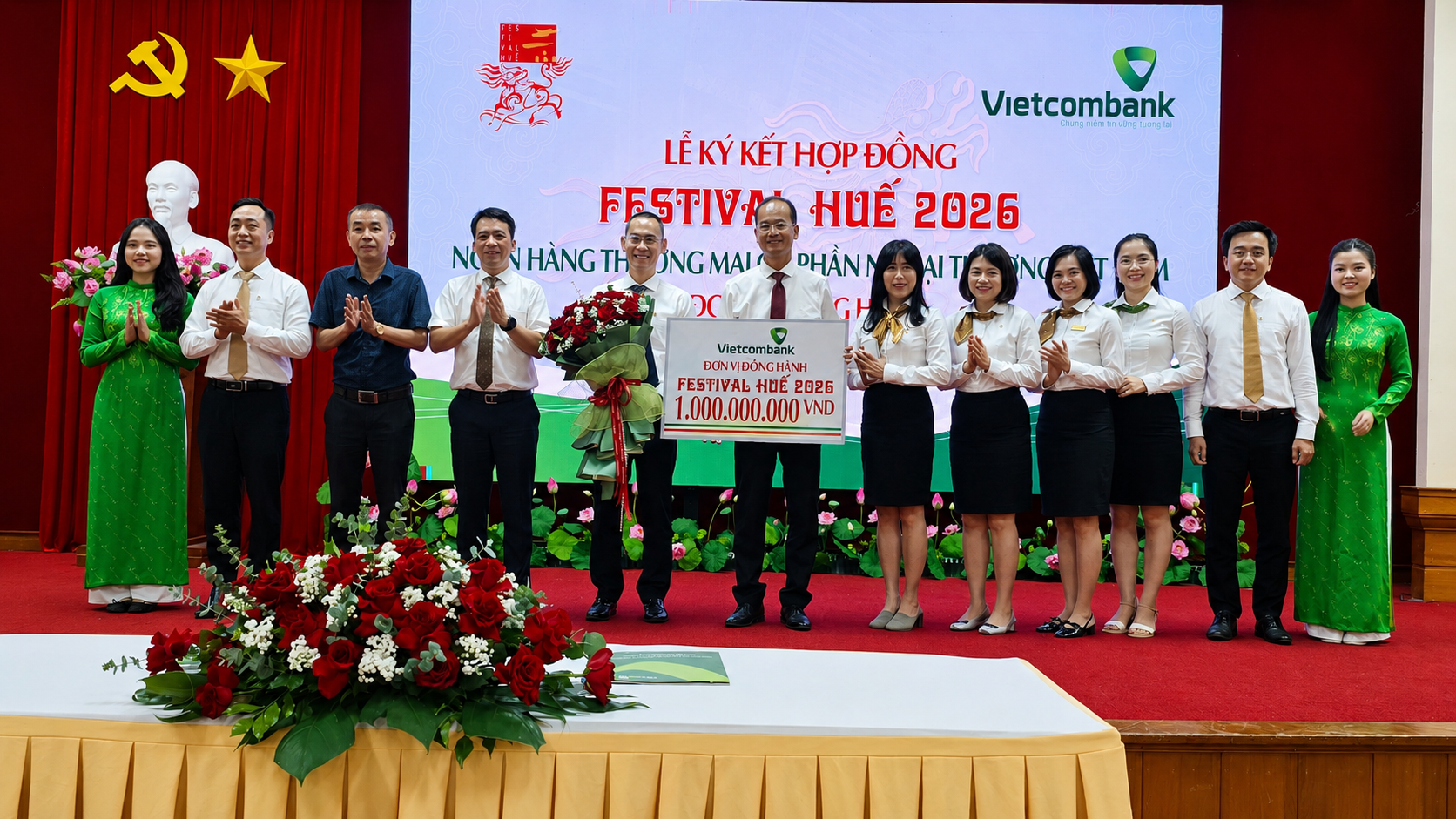 Vietcombank tài trợ 1 tỉ đồng cho Festival Huế 2026