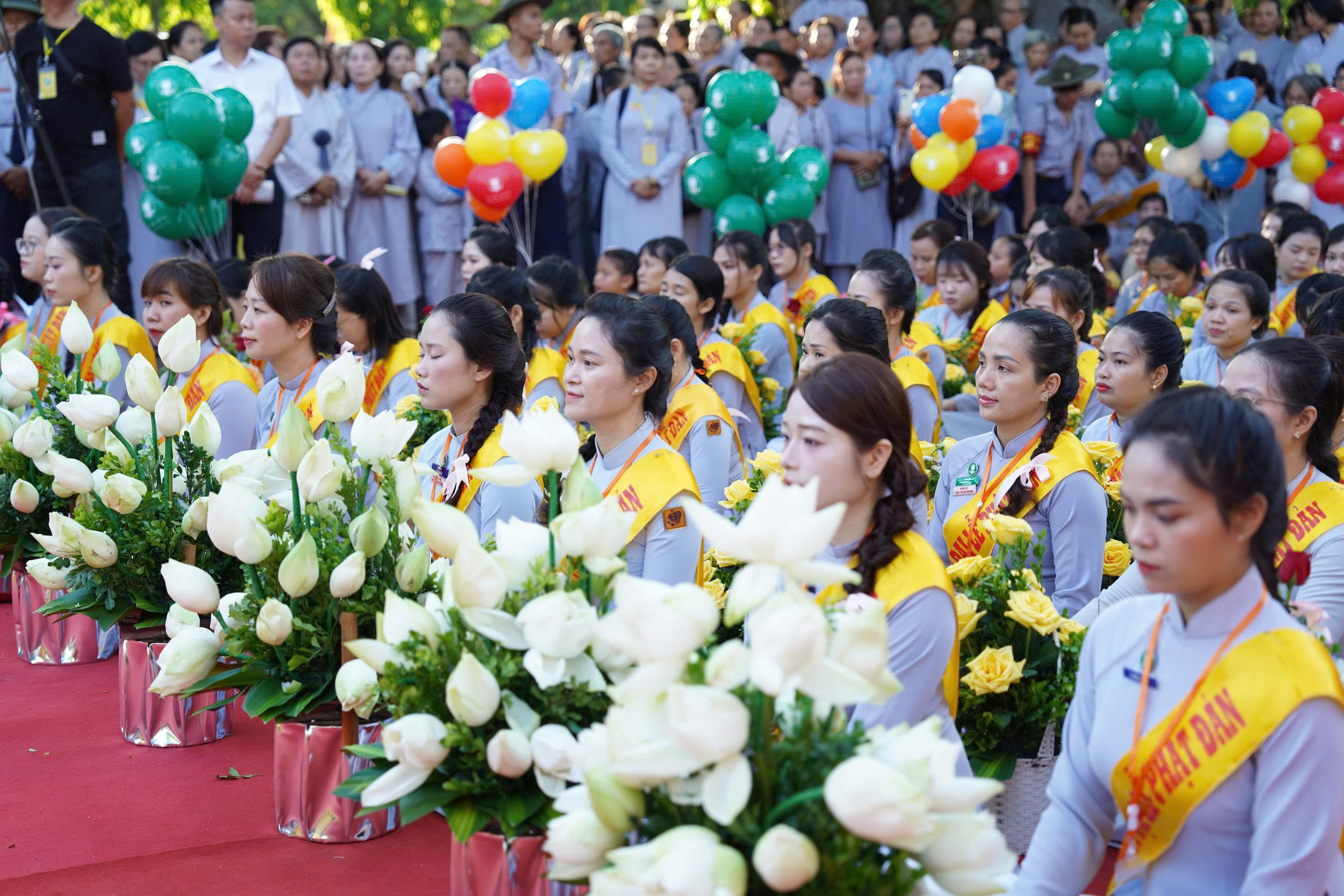 Trang nghiêm Đại lễ kính mừng Phật đản Phật lịch 2570 tại Huế