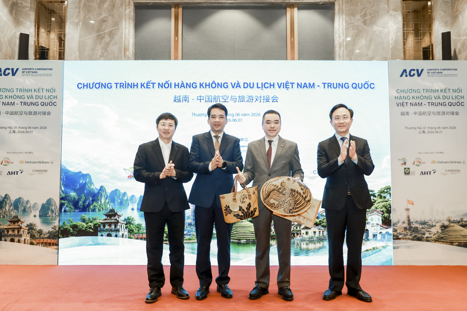 Huế đẩy mạnh xúc tiến du lịch và tăng cường kết nối hàng không tại Thượng Hải Trung Quốc