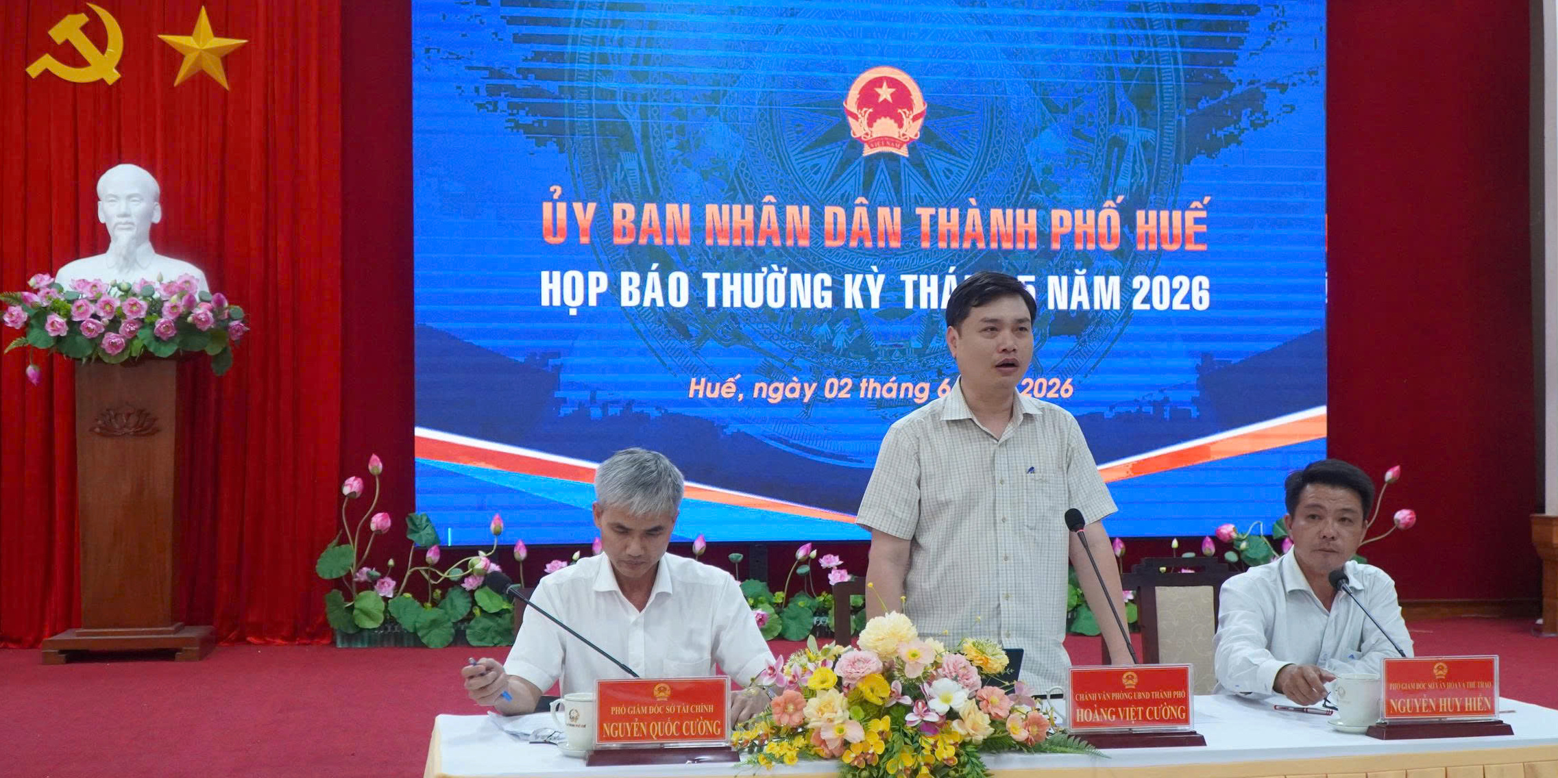 Báo chí quan tâm các vấn đề môi trường, giao thông và an sinh xã hội