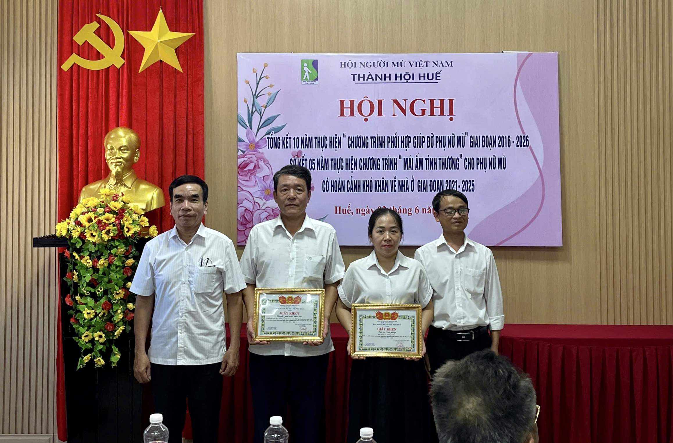 Đồng hành cùng phụ nữ khiếm thị