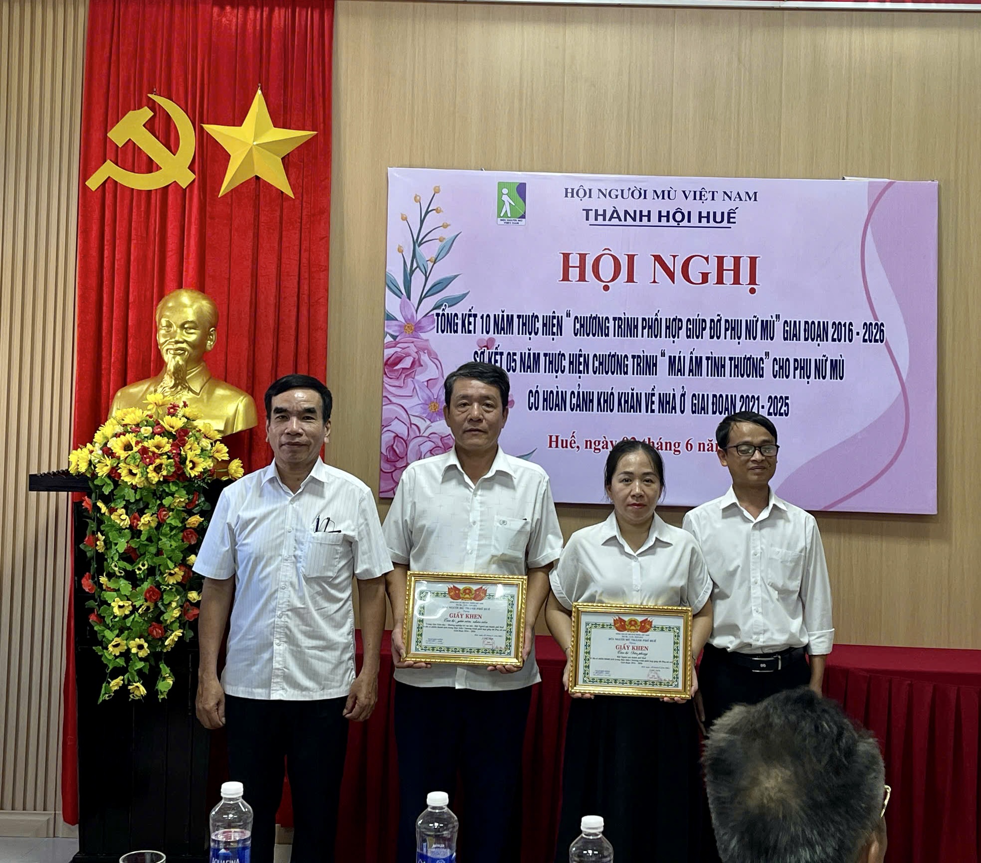 Đồng hành cùng phụ nữ khiếm thị