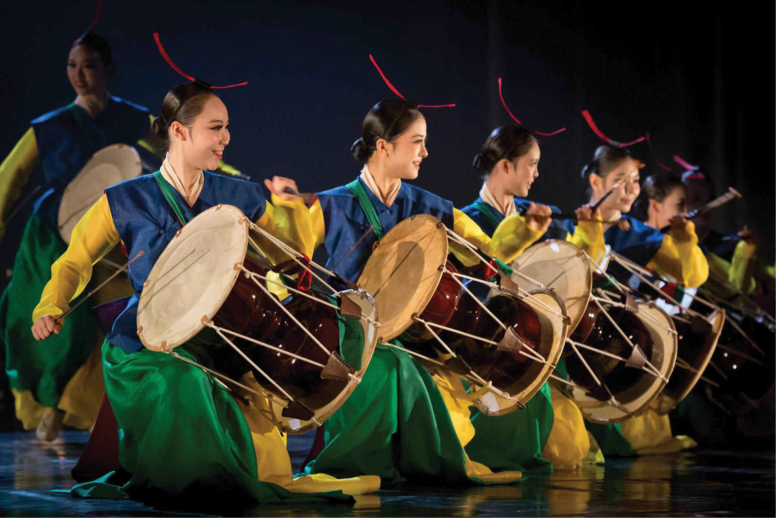 Âm nhạc kể “chuyện mới” bên sông Hương