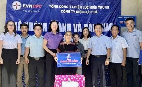 Công ty Điện lực Huế khánh thành, bàn giao nhà tình nghĩa