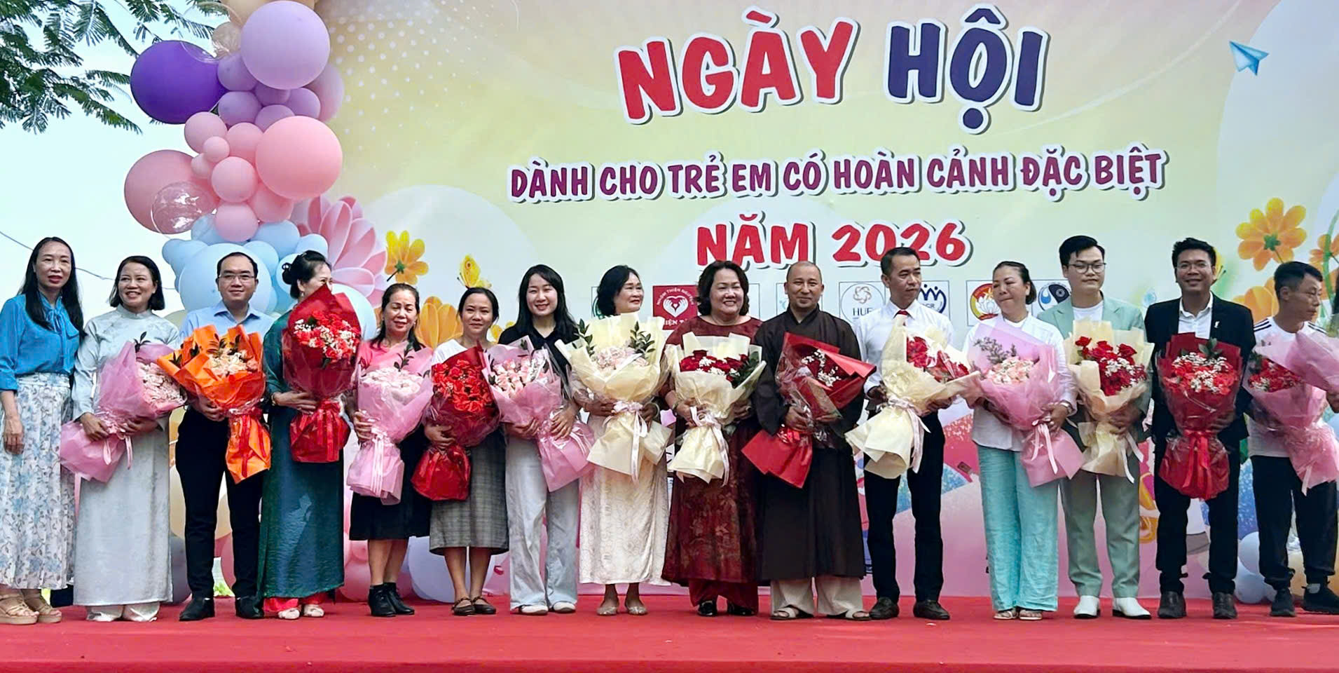 Sôi nổi chương trình Ngày hội thiếu nhi dành cho trẻ em có hoàn cảnh đặc biệt