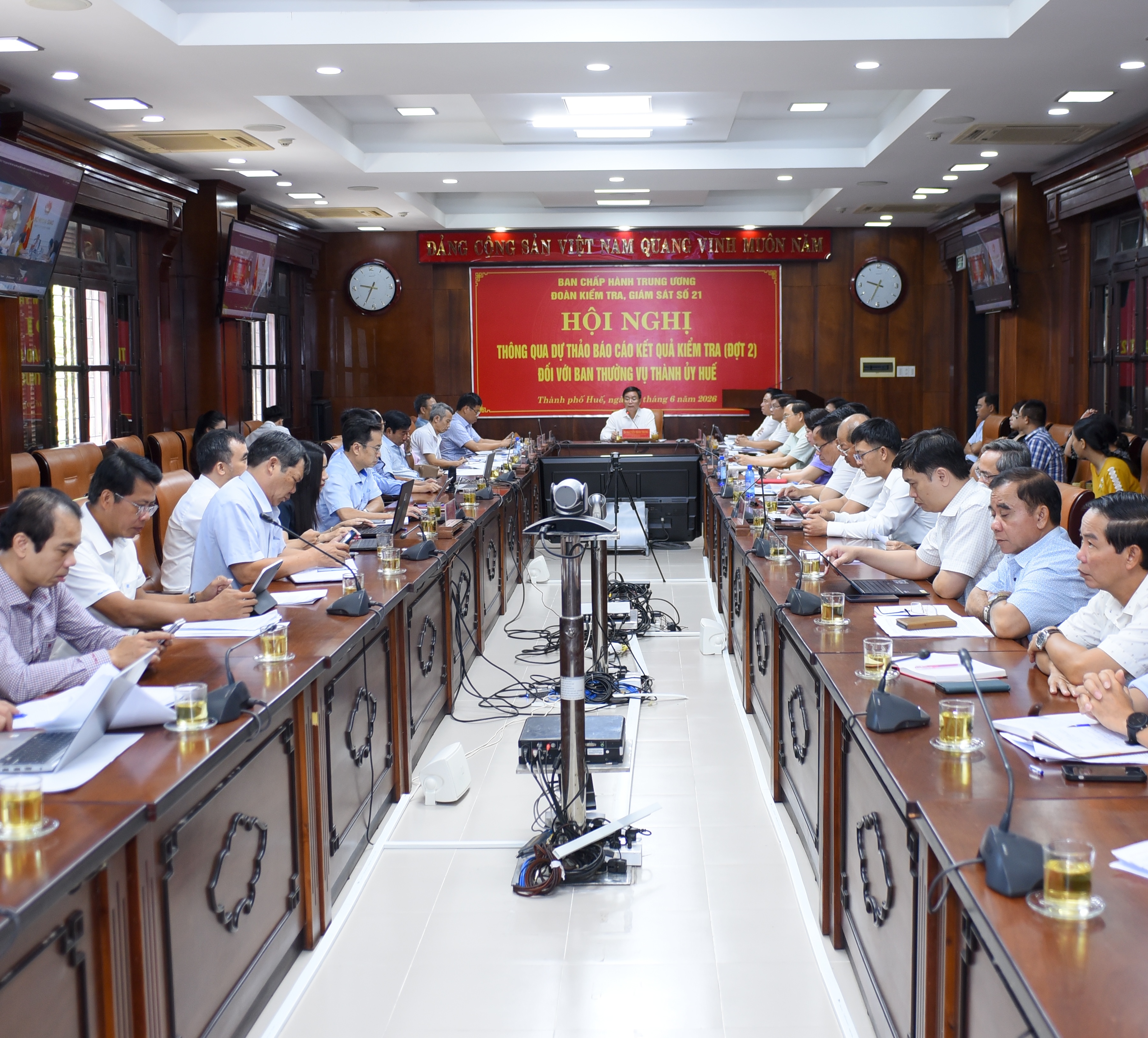 Khơi thông mọi nguồn lực, thúc đẩy tăng trưởng hai con số