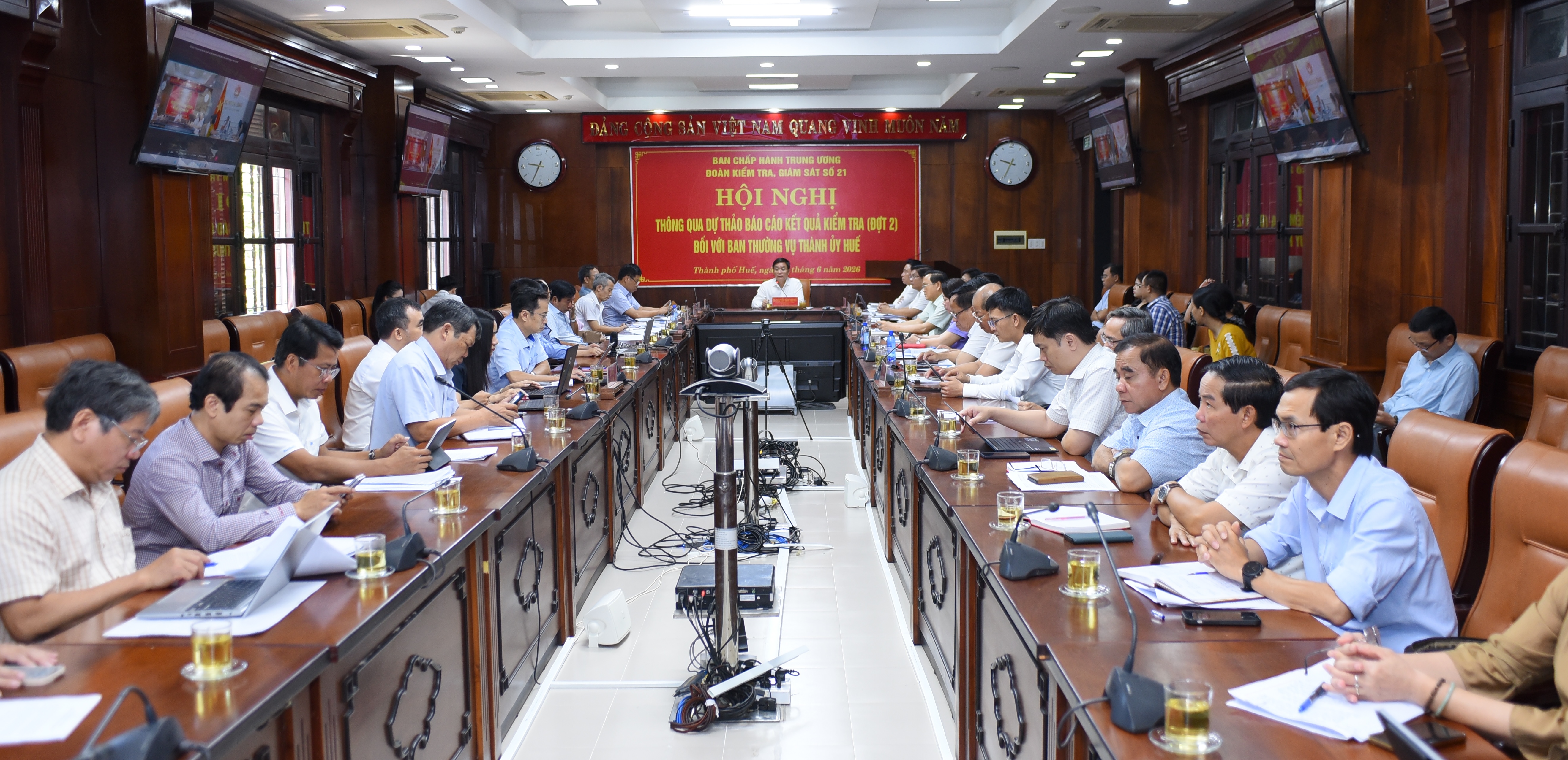 Khơi thông mọi nguồn lực, thúc đẩy tăng trưởng hai con số