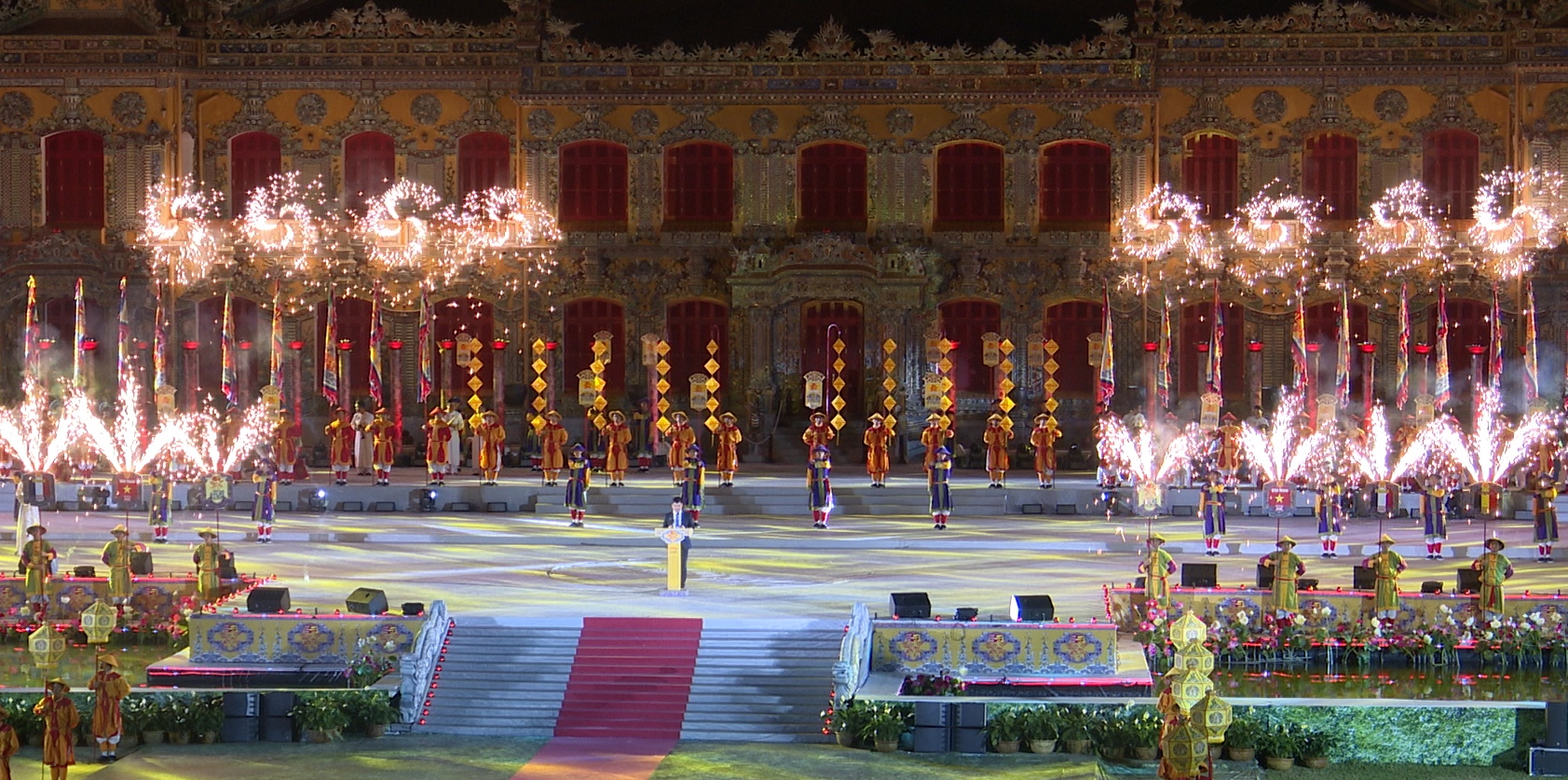 Để các show diễn vào được tour, tuyến du lịch