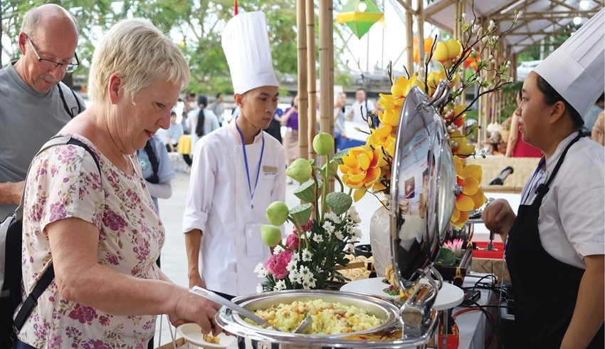 Thoát “mác” du lịch giá rẻ