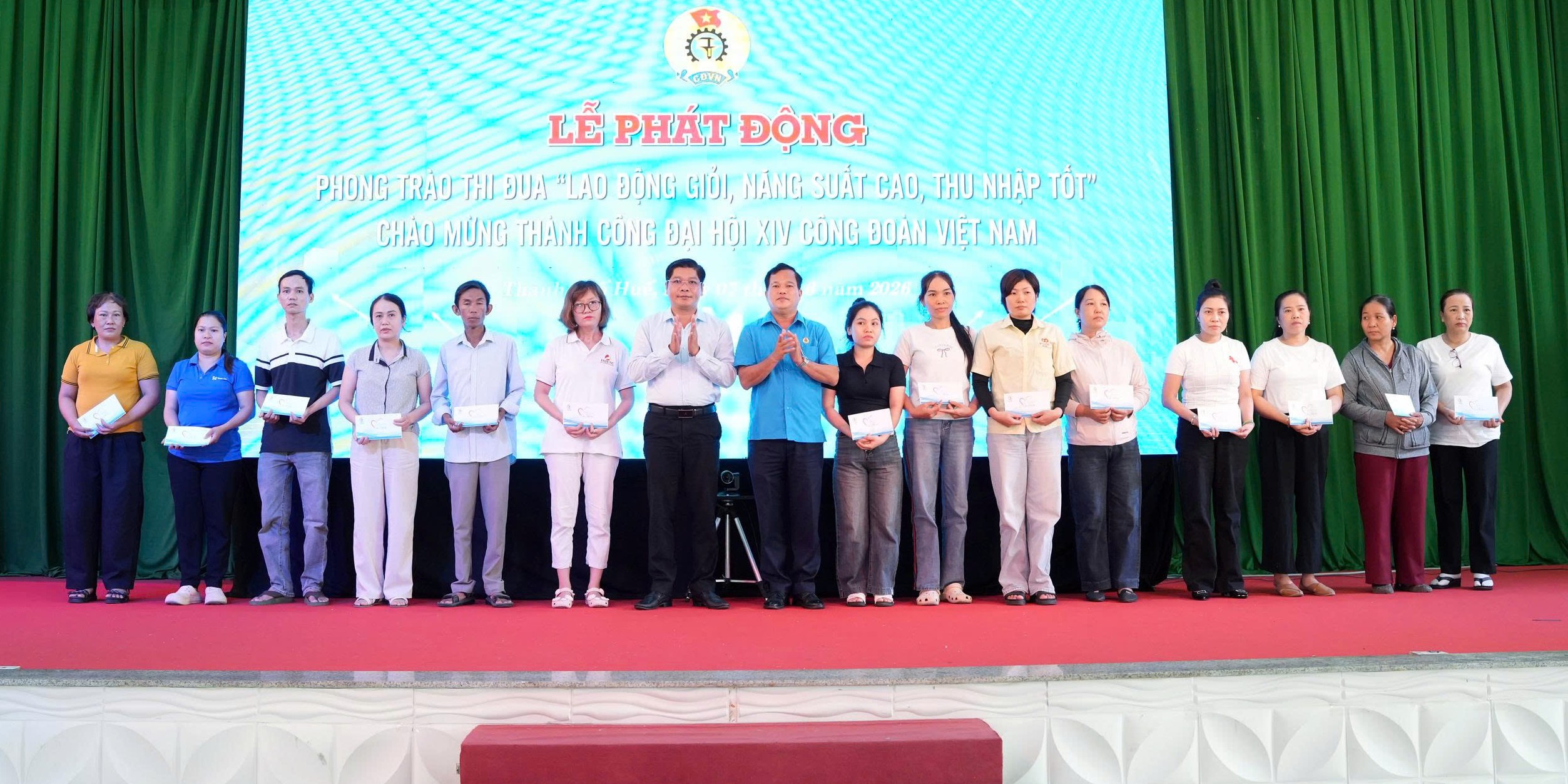 Khởi động phong trào thi đua “Lao động giỏi, năng suất cao, thu nhập tốt” giai đoạn 2026 - 2031