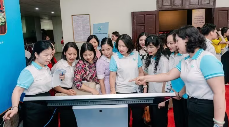 “Bình dân học vụ số” - mở rộng cơ hội phát triển cho phụ nữ trong kỷ nguyên mới