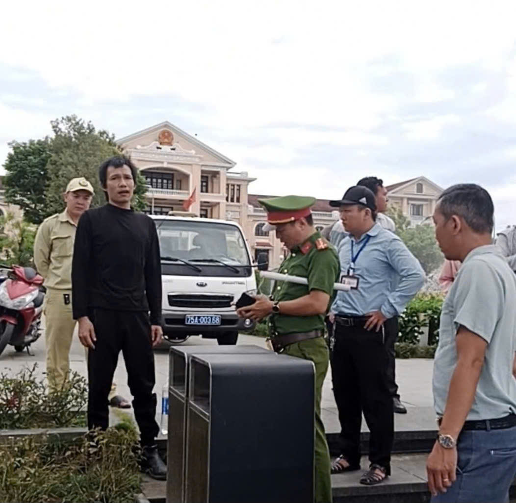 Xử lý đối tượng gây rối tại Công viên Lý Tự Trọng