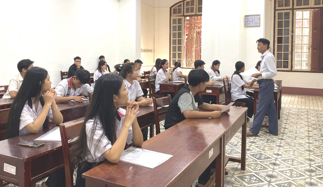Hơn 14 000 thí sinh làm thủ tục dự thi tốt nghiệp THPT năm 2026