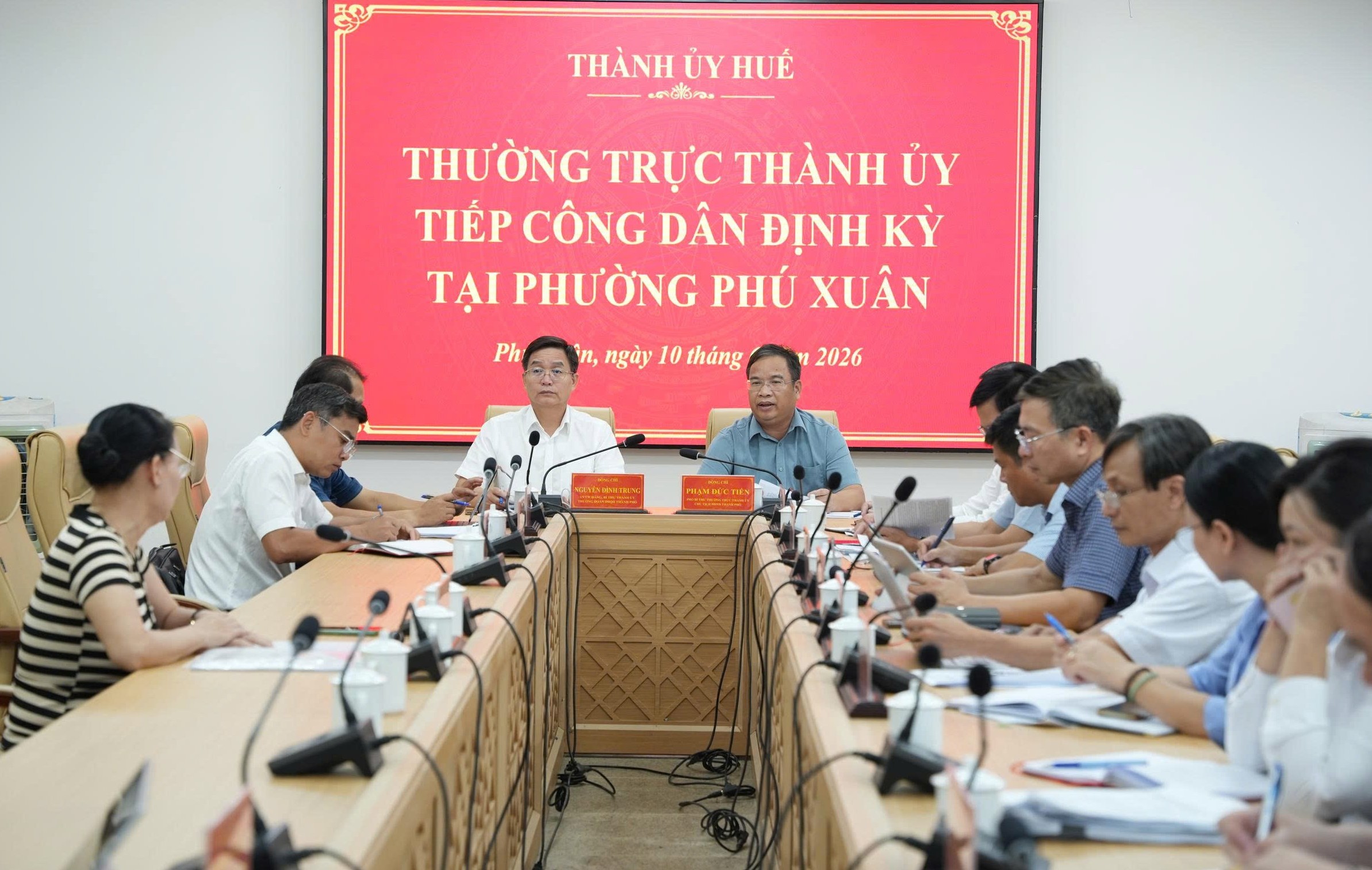 Lãnh đạo thành phố tiếp, lắng nghe ý kiến người dân