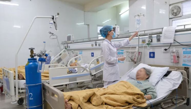 Đột quỵ xuất huyết não và những dấu hiệu ban đầu dễ bị bỏ qua ở người cao tuổi