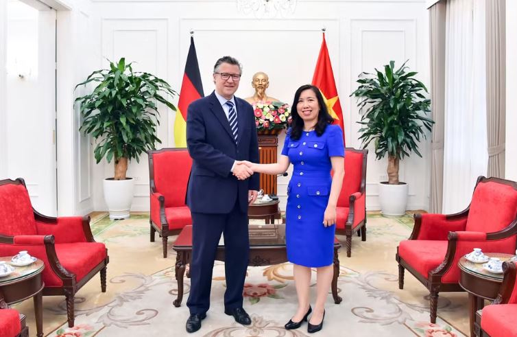 Thứ trưởng Ngoại giao Lê Thị Thu Hằng đồng chủ trì Đối thoại chiến lược Việt Nam-Đức lần thứ 8