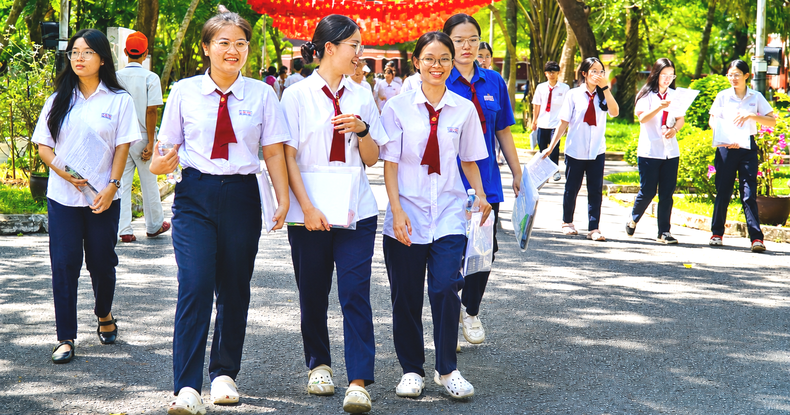 Khép lại kỳ thi với nhiều cung bậc cảm xúc