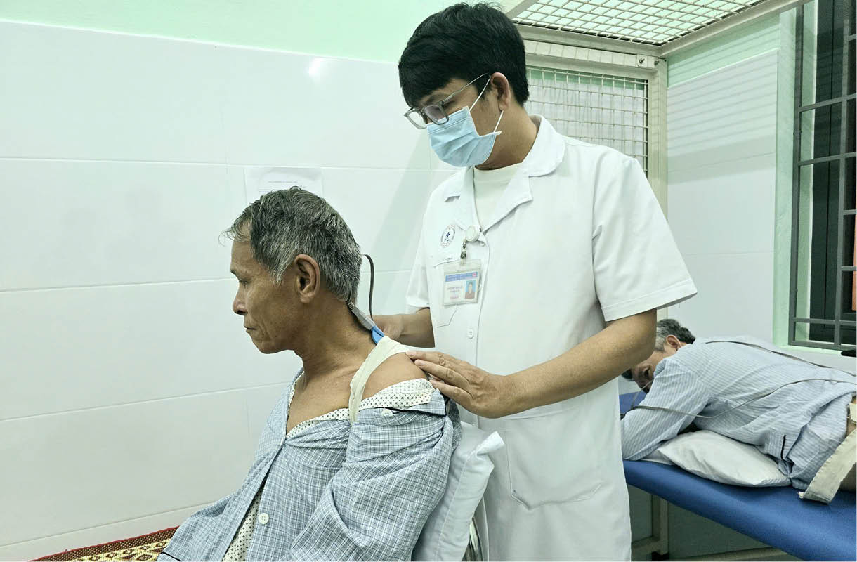 Đưa phục hồi chức năng đến gần người dân