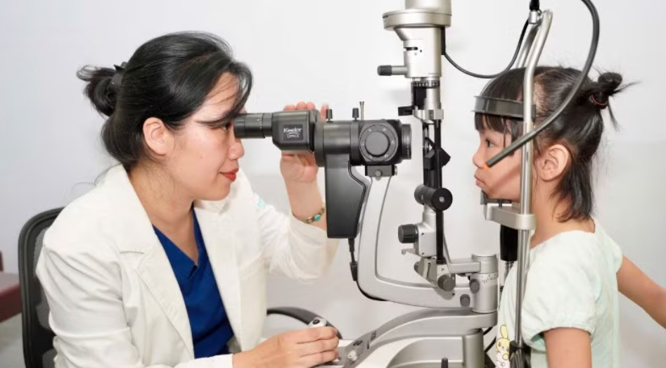 Bộ Y tế Trẻ dưới 6 tuổi phải khám sức khỏe định kỳ ít nhất một lần mỗi năm