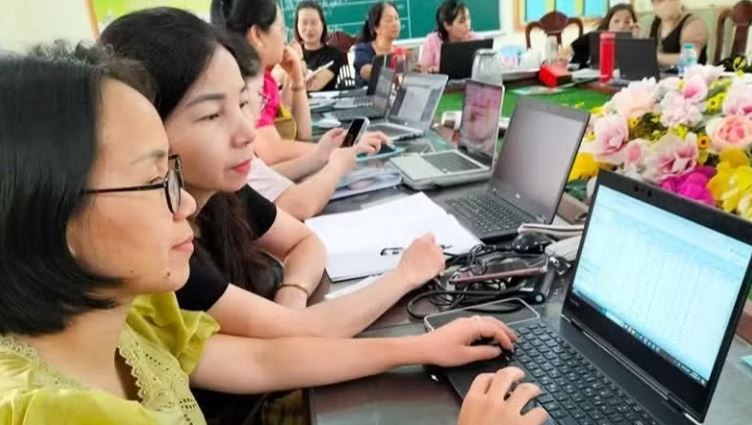 Tích cực triển khai học bạ số