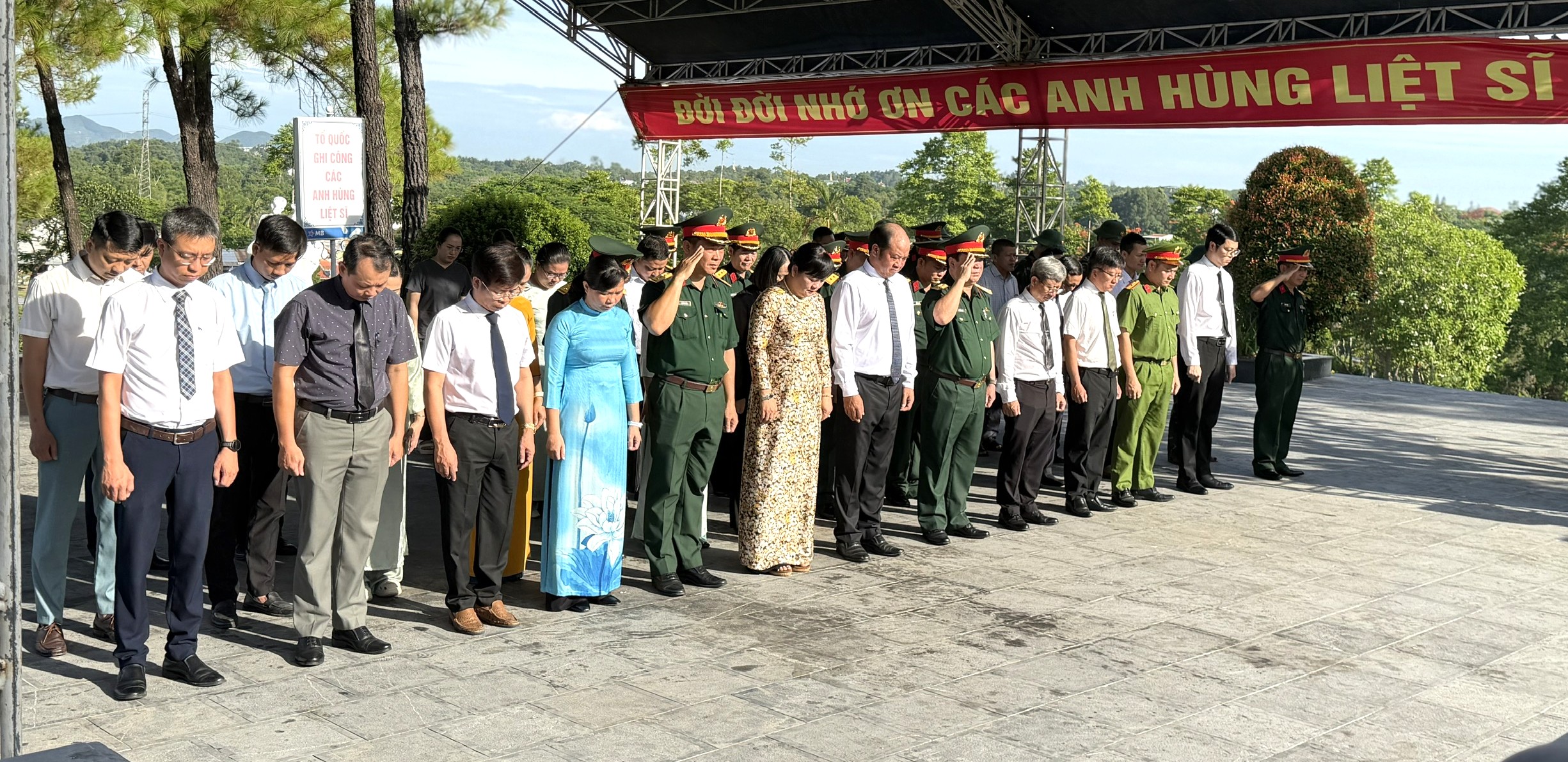 Lấy mẫu, số hóa thông tin 1 456 hài cốt liệt sĩ
