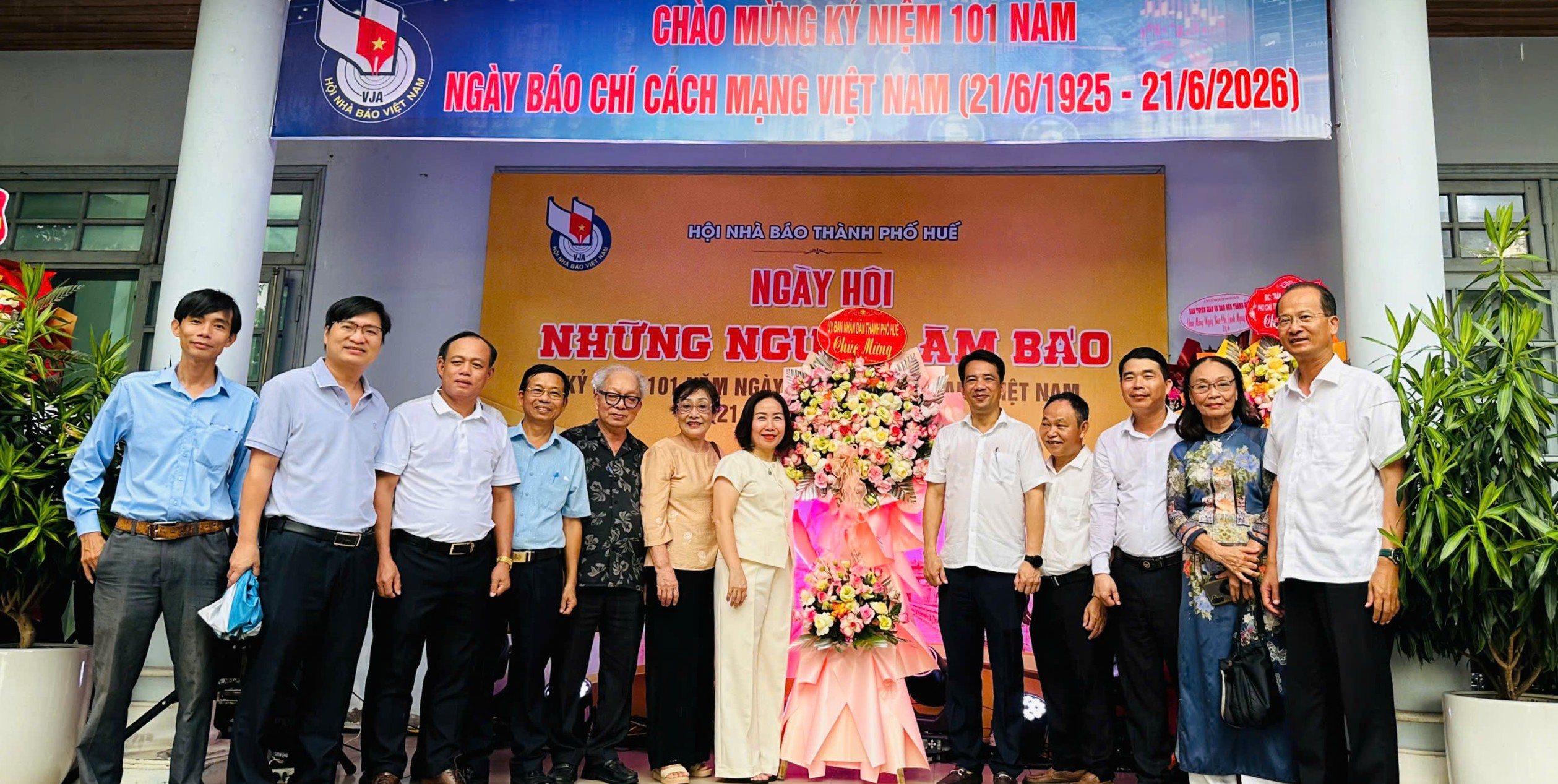 Gặp gỡ, giao lưu nhân Kỷ niệm 101 năm Ngày Báo chí Cách mạng Việt Nam