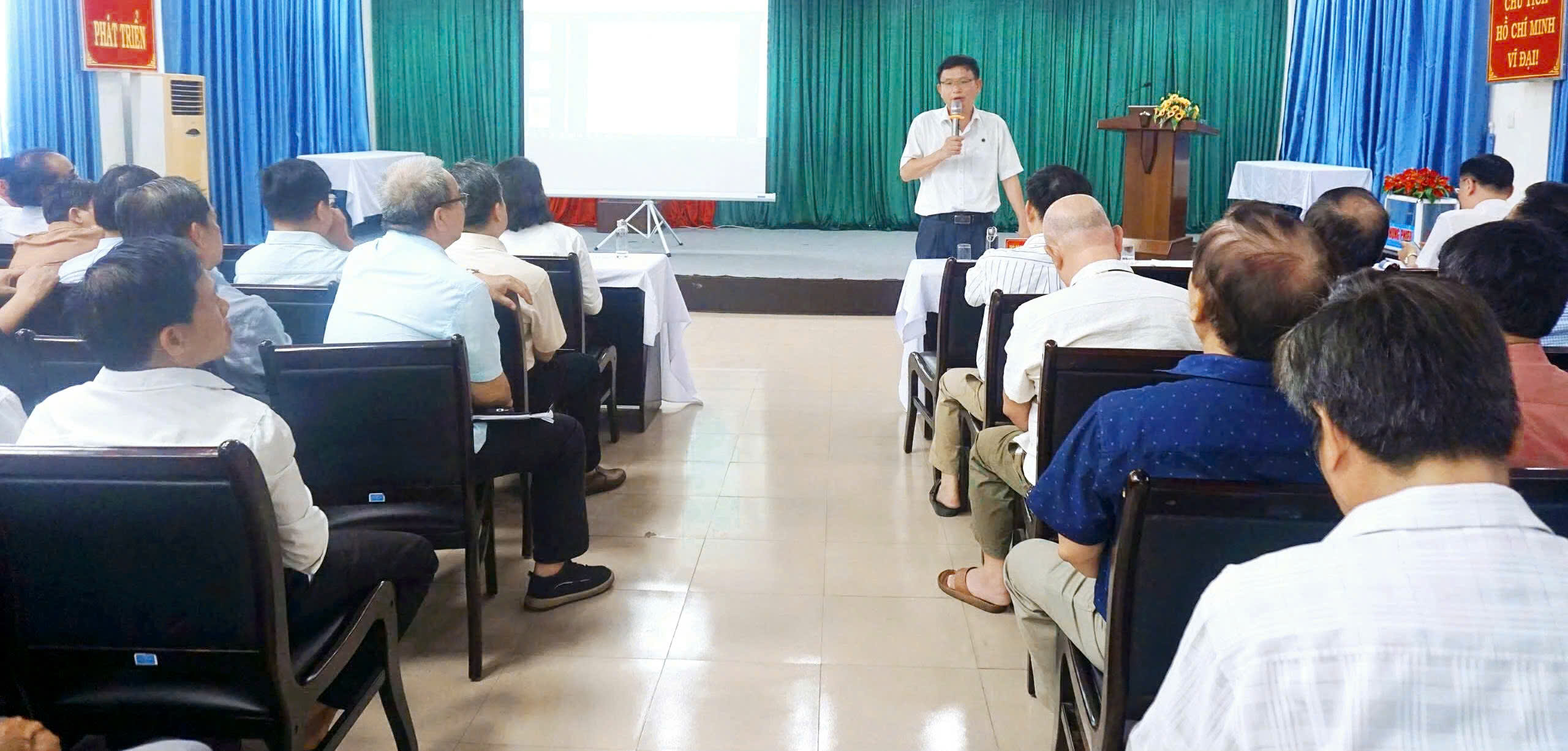 Tập huấn chuyên môn triển khai khám sức khỏe định kỳ và sàng lọc miễn phí năm 2026