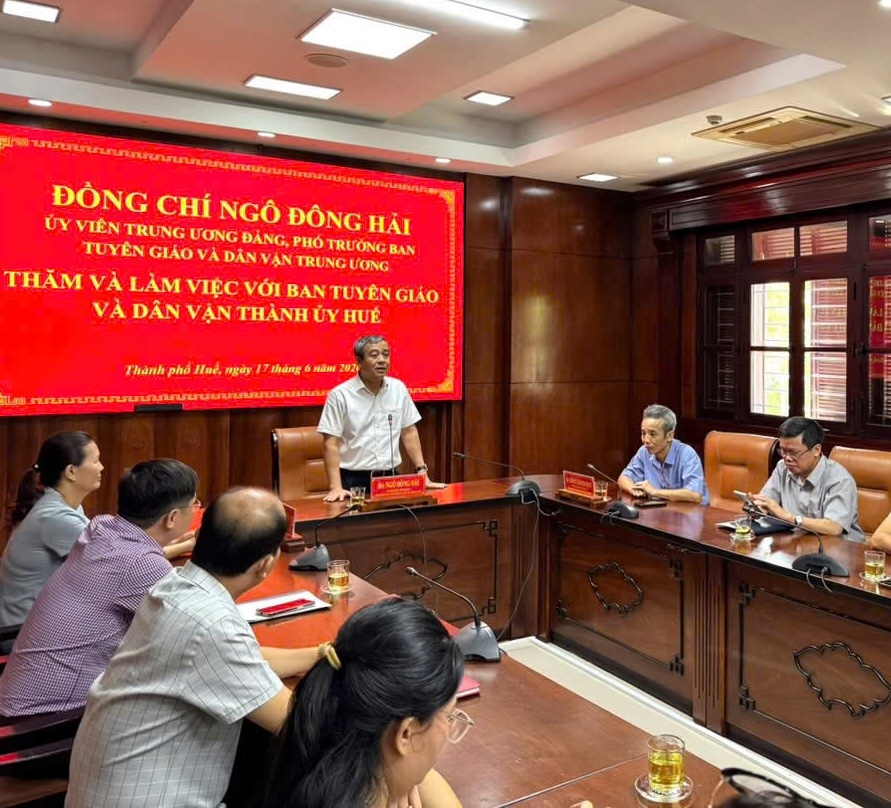 Lấy hiệu quả công việc và sự hài lòng của người dân làm thước đo công tác lãnh đạo