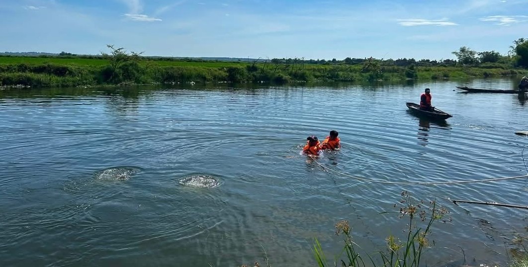Tìm thấy thi thể hai mẹ con bị đuối nước ở Quảng Điền