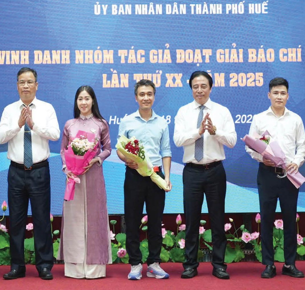 Phía sau những tác phẩm đoạt giải