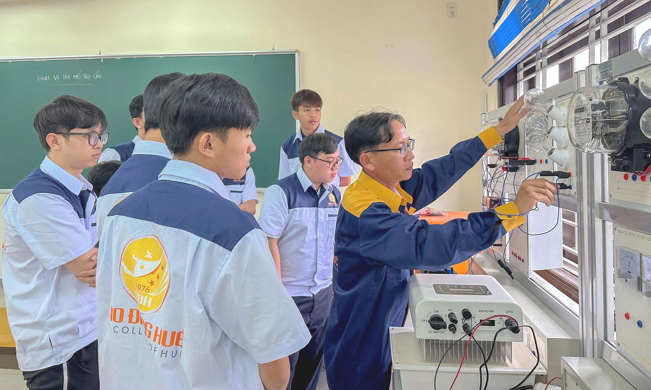 Bồi dưỡng năng lực ứng dụng AI cho đội ngũ nhà giáo giáo dục nghề nghiệp