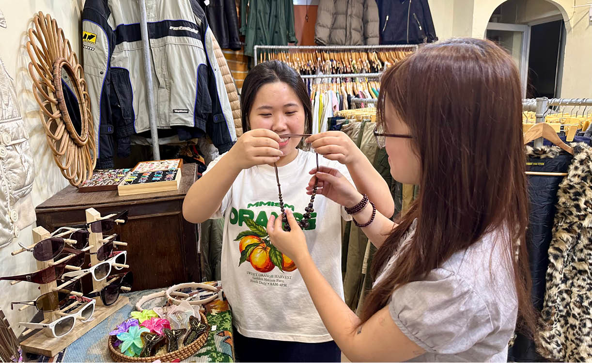 Sống xanh cùng thrift shop