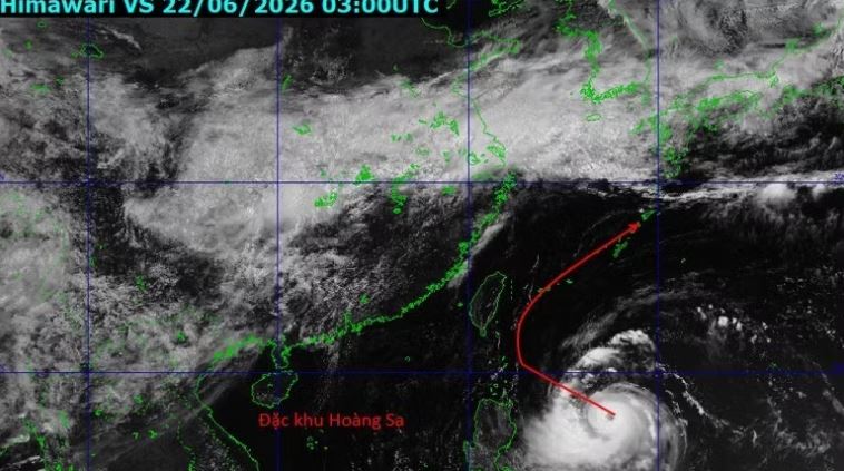 Bão MEKHALA đang tiếp tục mạnh thêm, hướng về vùng biển phía nam của Nhật Bản