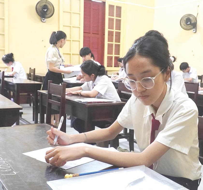 Tỉnh táo trước “ma trận” tư vấn tuyển sinh trên mạng