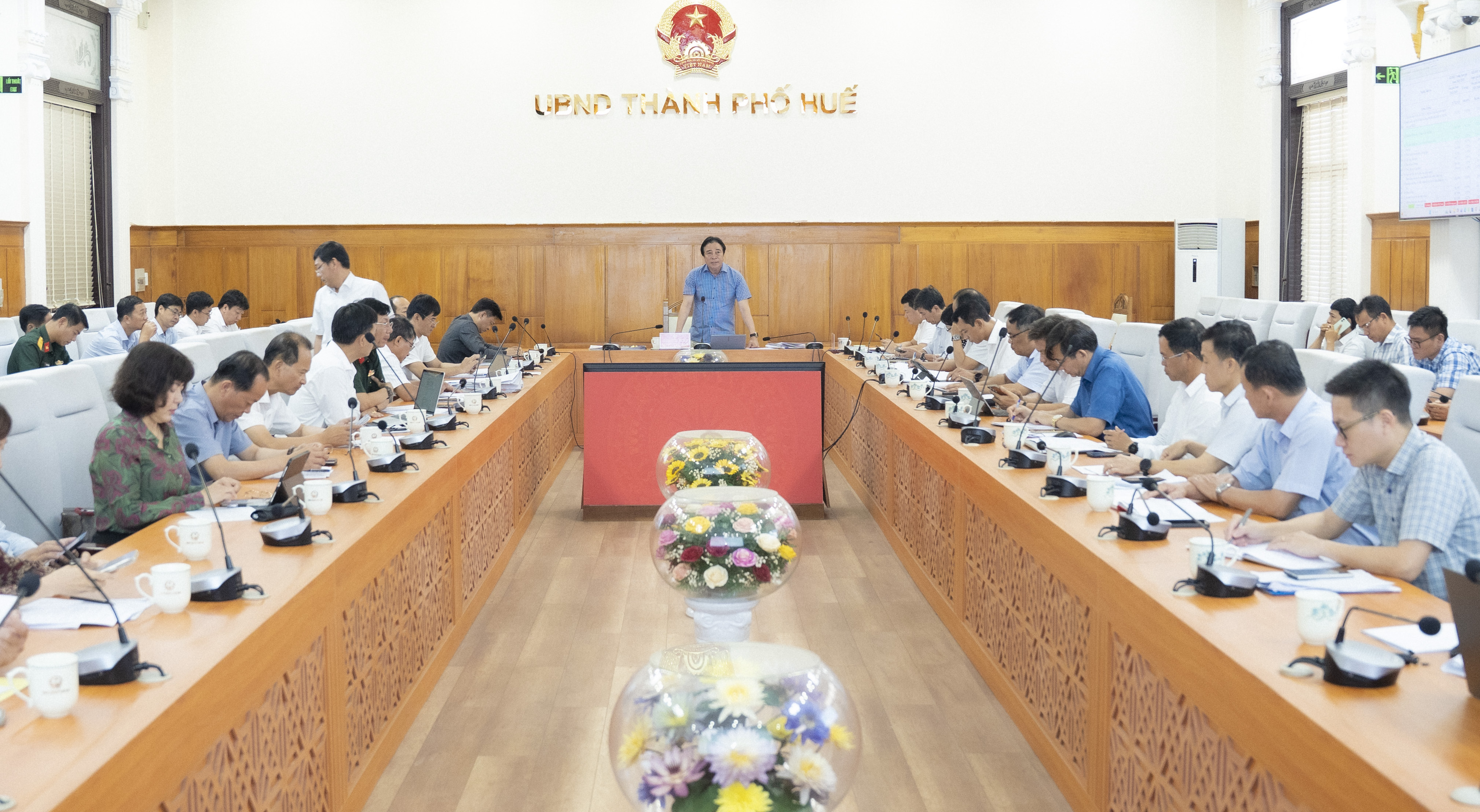 Tập trung nguồn lực đầu tư công, tạo động lực tăng trưởng hai con số
